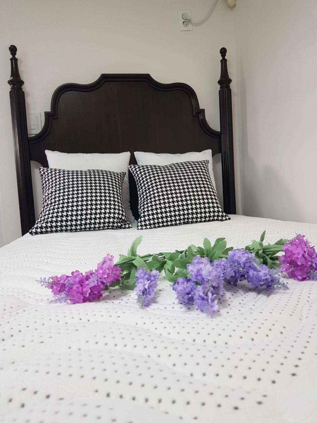 Villa Joeuntwinville, 7min Walk To Line 9 Subway Station, Quiet Residential Area